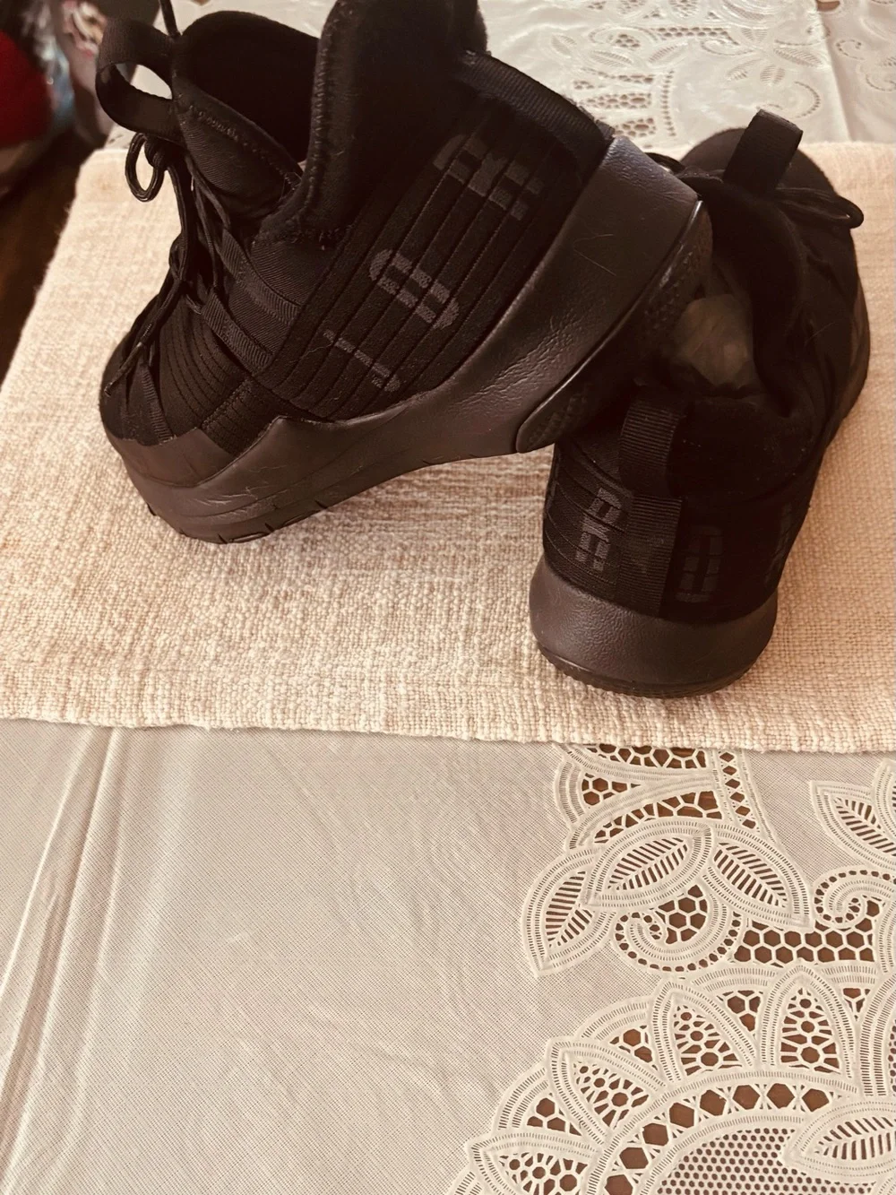 Jordan Men's Black Low-Top Athletic Sneakers